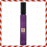 Fragrância marcante, com uma combinação floral enriquecida p